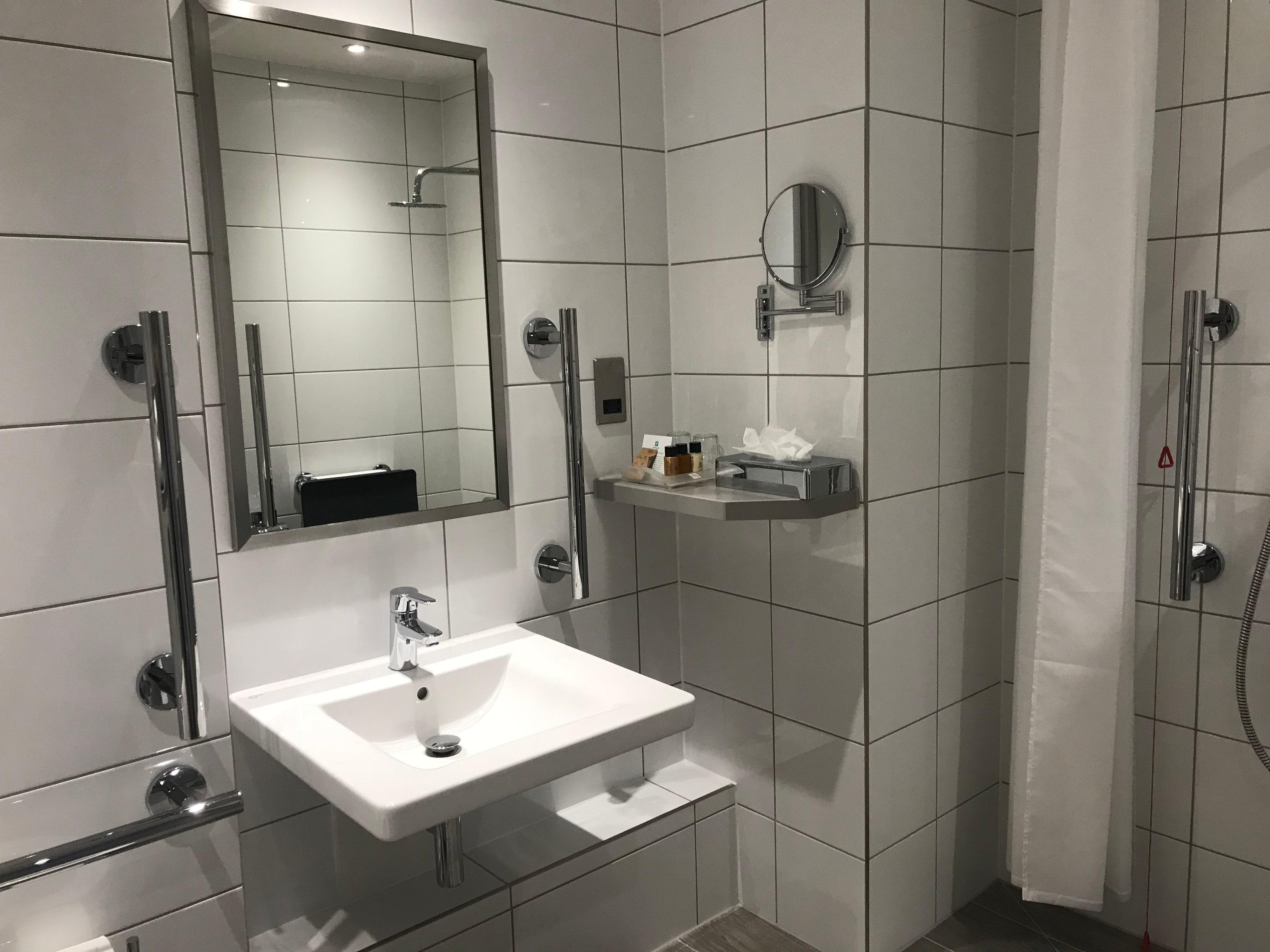 Holiday Inn London-Shepperton By Ihg Eksteriør billede