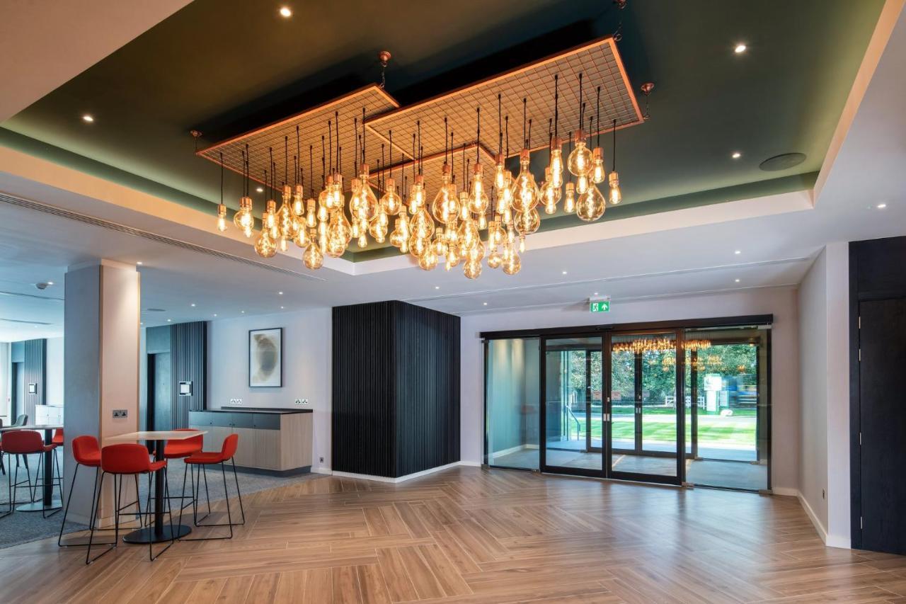 Holiday Inn London-Shepperton By Ihg Eksteriør billede