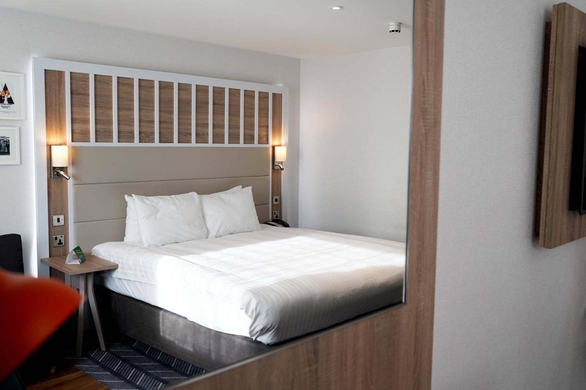 Holiday Inn London-Shepperton By Ihg Eksteriør billede